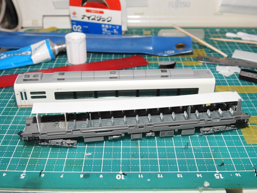 近鉄 21000系 アーバンライナーplus TOMIX 基+増 LED点灯 TOMIX】近鉄21000系”アーバンライナーplus” 室内灯を取り付け