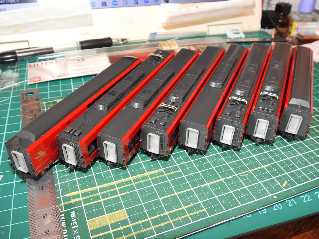 茶*碗様 鉄*号様 1/80　近鉄楽イメージ 3D前面＋パーツ＋レーザーカット側 近鉄 80000系ひのとりの室内をグレードアップ - 遅咲き鉄道模型の道