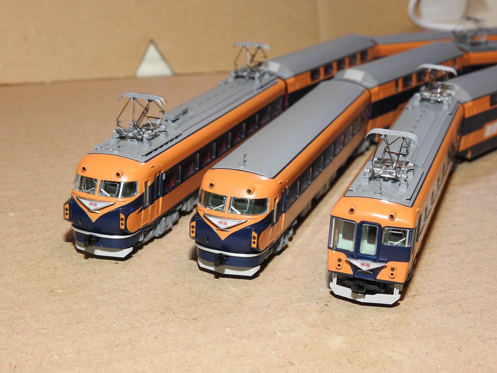 KATO】近鉄10100系”VISTA CAR”(改装形) A編成+B編成とC編成が