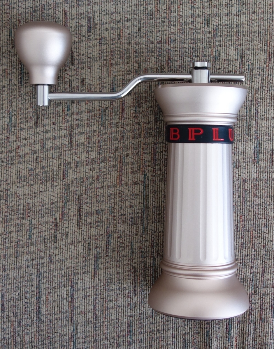 【Apollo manual hand grinder 前編】100を数える選択肢と、奢侈に富む風格を備えしプレミアムなハンドグラインダー