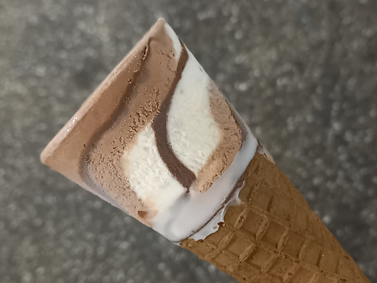 江崎グリコ セブンティーンアイス 生チョコティラミス - Rei's notes