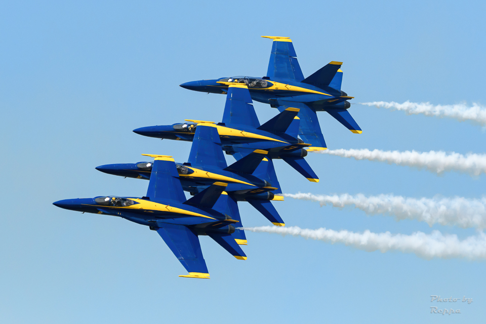 海外エアショー】アメリカ海軍アクロバットチーム『ブルーエンジェルス