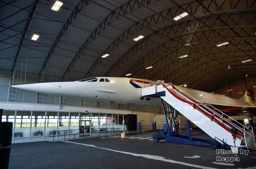 イギリス マンチェスター空港でコンコルド保存機 G Boac と対面する P Sign