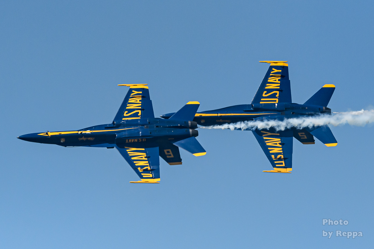 BLUE SYNDROME ブルーシンドローム インドの大運動会 ドスベロ U.S. Aerobatic Team Thunderbirds & Blue Angels - YouTube