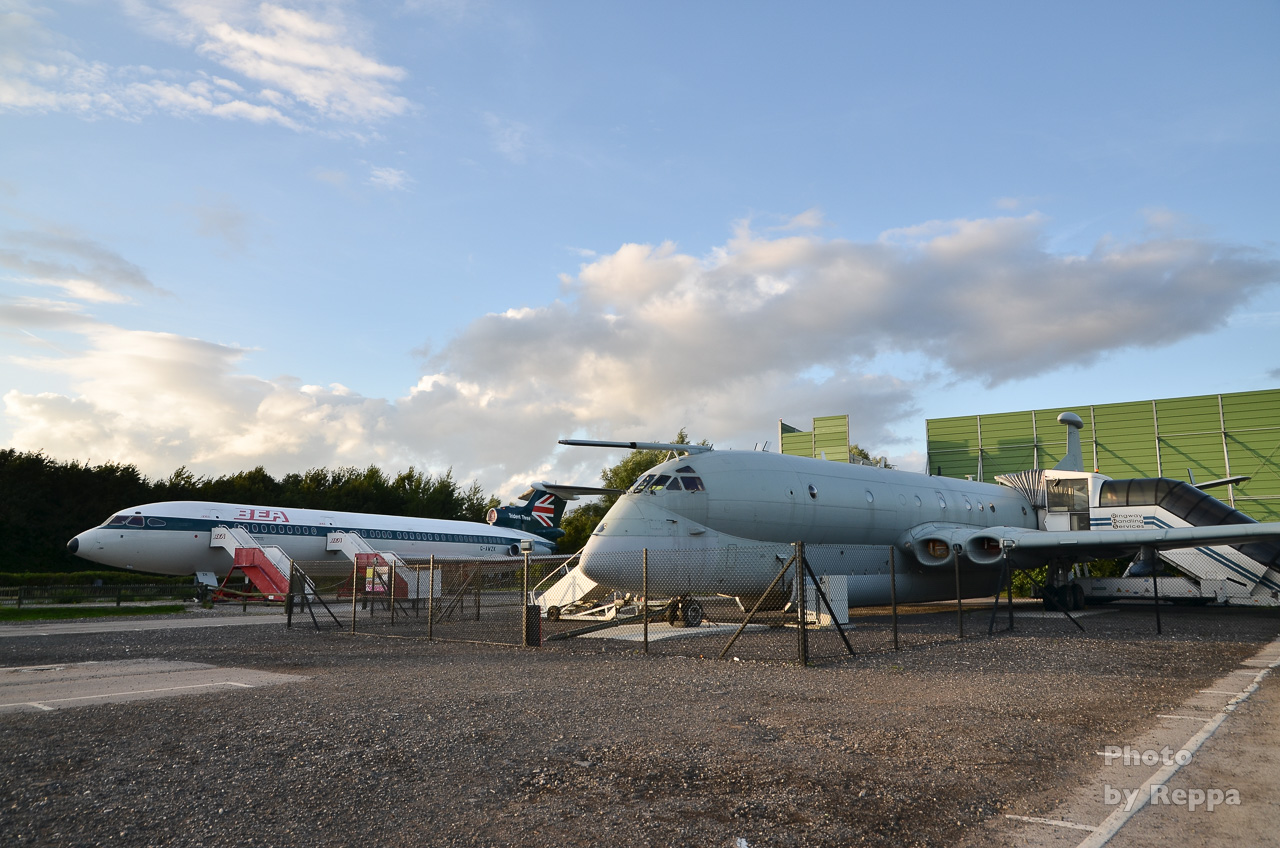 【貴重】軍用飛行機　スロットル　実機、本物 Ninja ZX-25R SE ZX250E-A02xxx の スロットルボディ *1648696619 中古