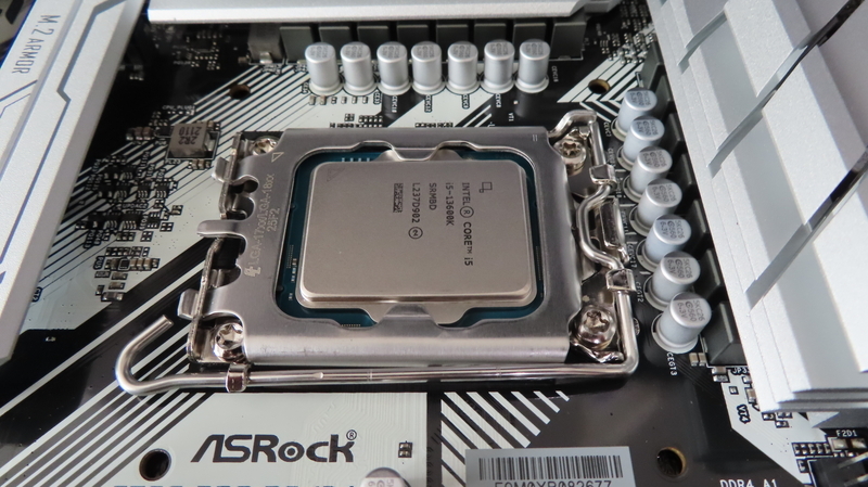 デスクトップPCを自作してみた - れとろのメモ置場