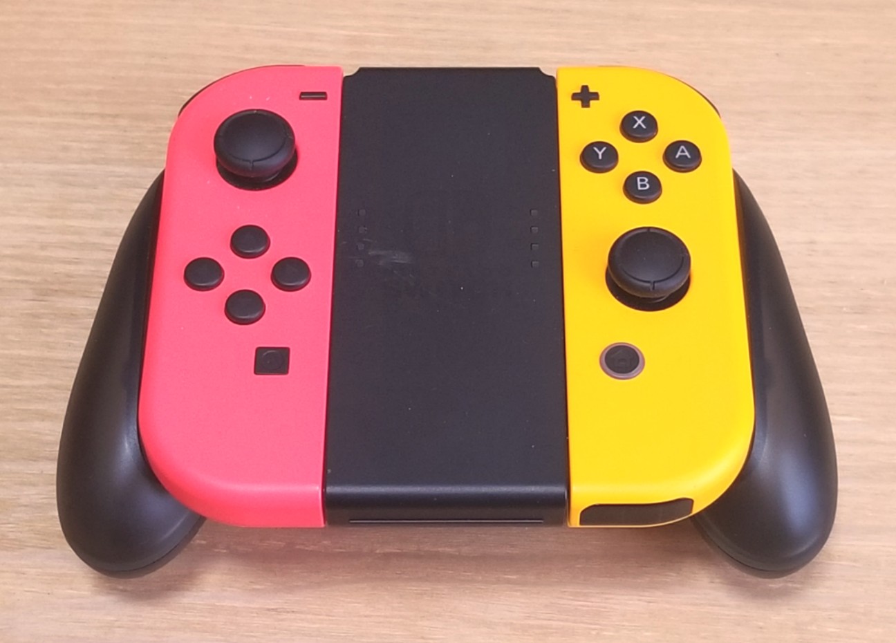 Nintendo Switch - Switchジョイコン ネオンパープル＆ネオンピンクの+