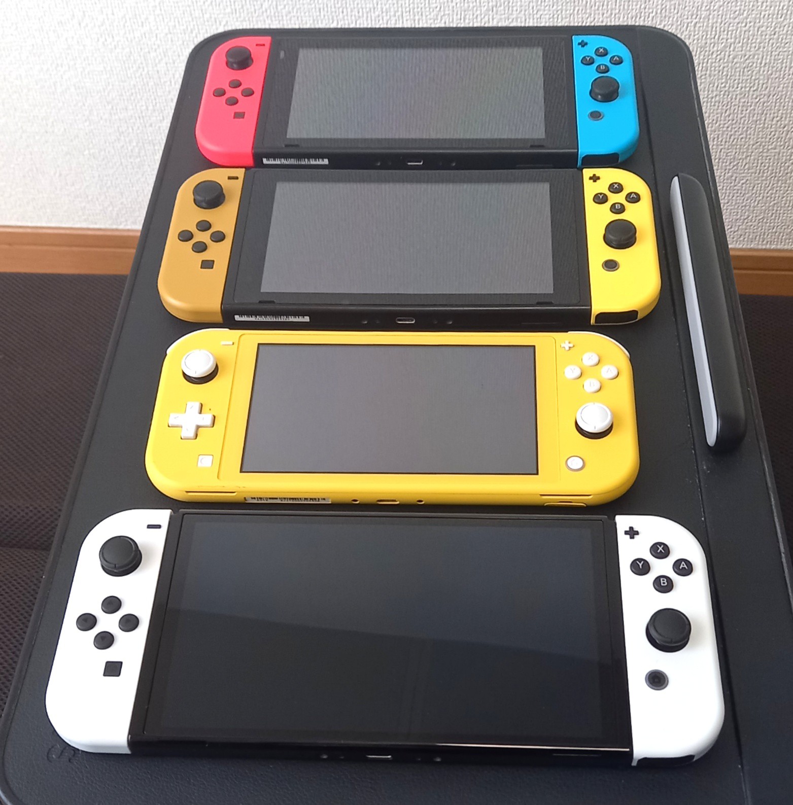 Switch】普通のスイッチvs有機ELモデル！あつ森を遊んで比較してみた 