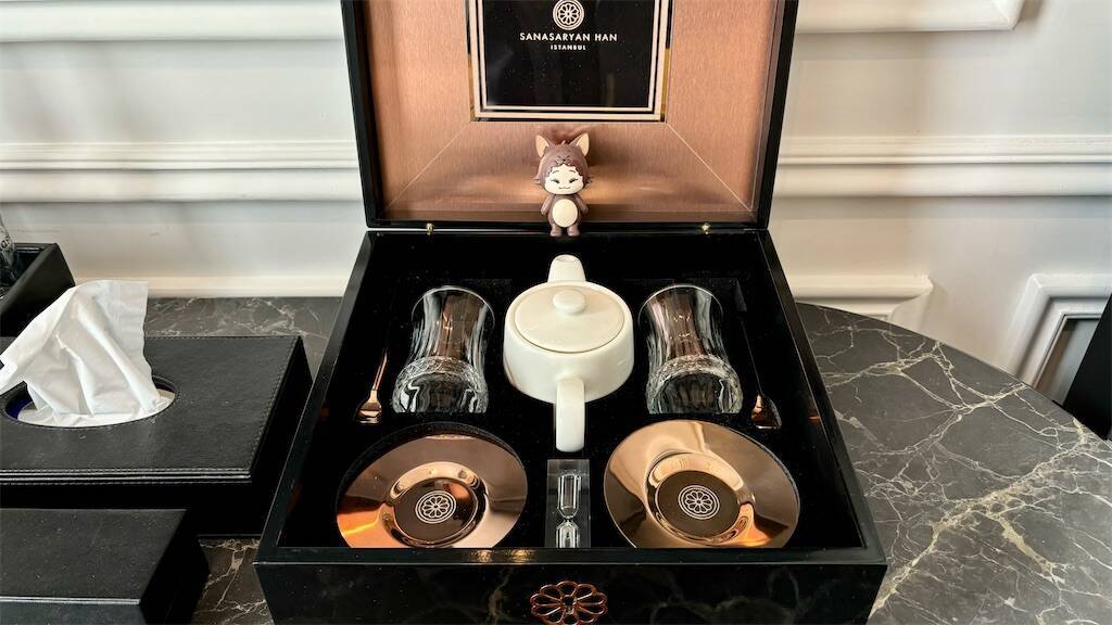 Sanasaryan Hanのお茶セット