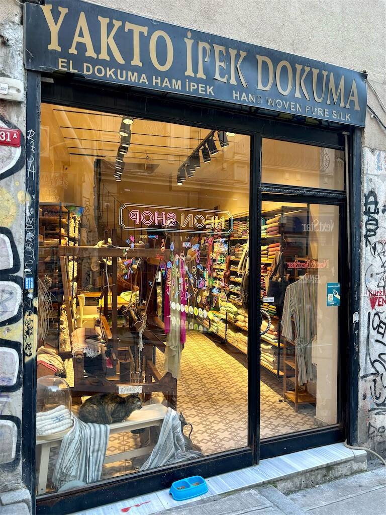 Yakto Ipekの店舗