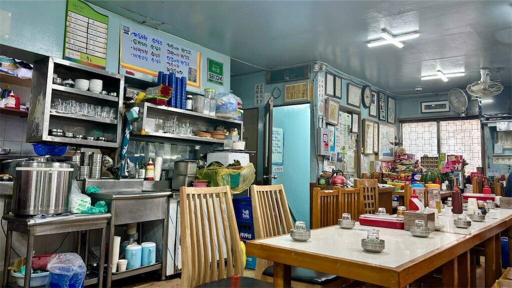 マンネフェッチッの店内