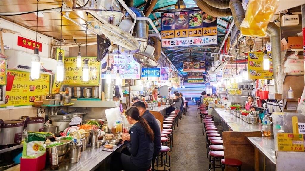 南大門カルグクス横丁
