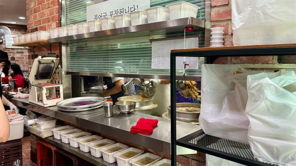 武橋洞プゴクッチプの店内