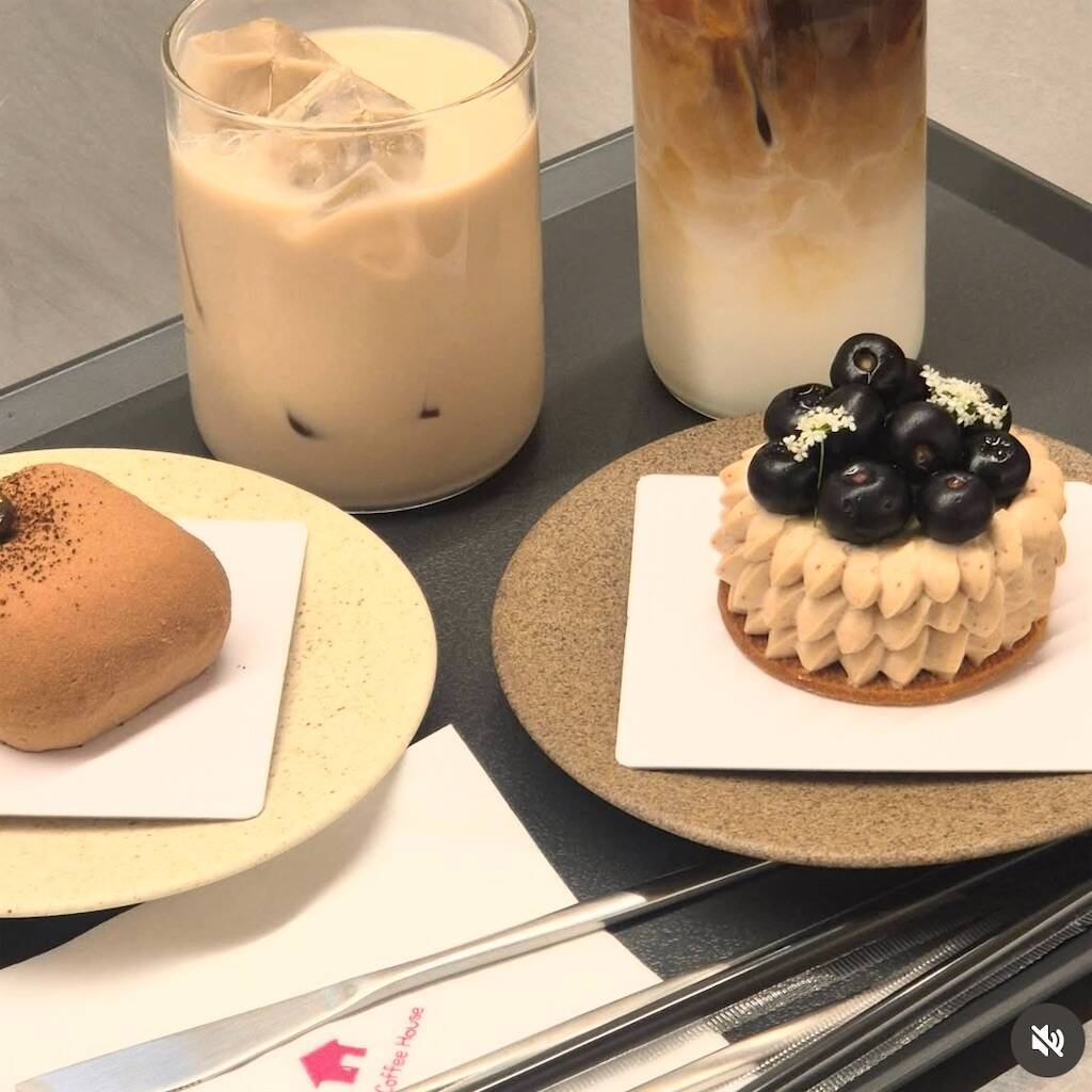 HARU AND COFFEE