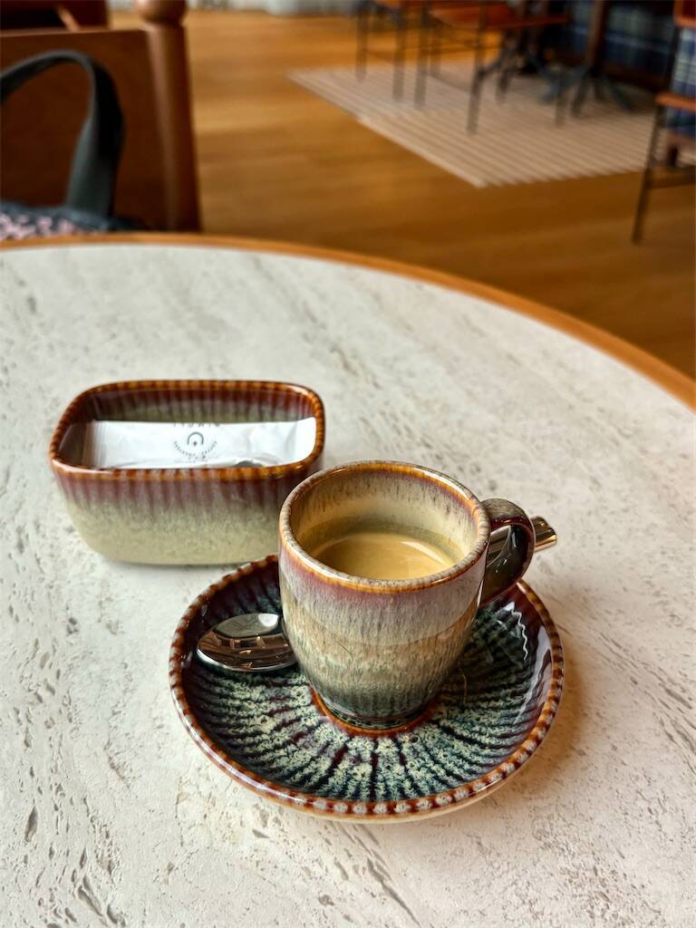 ポルトのホテルで見た食器