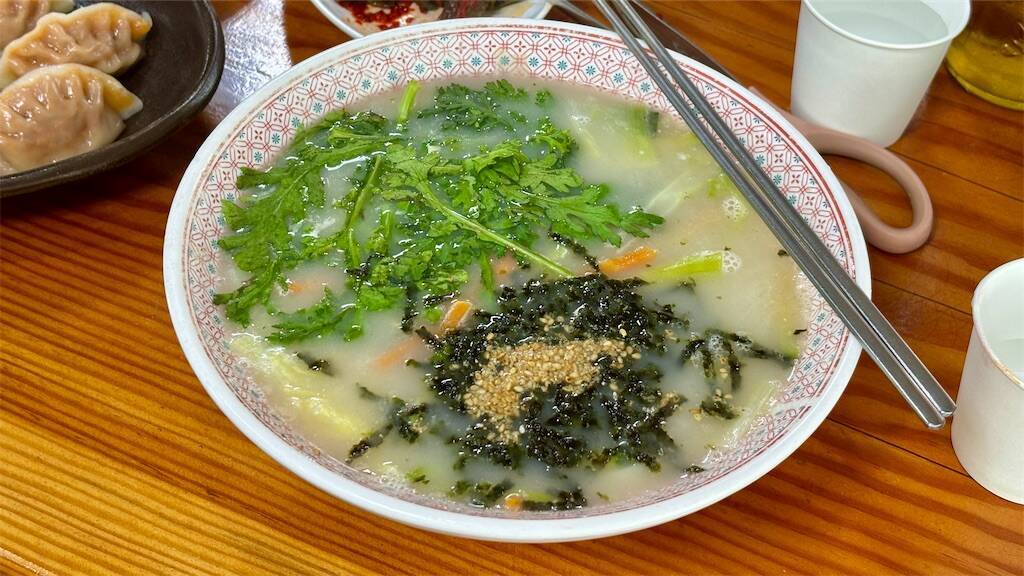 아방얼큰칼국수국밥のカルグクス