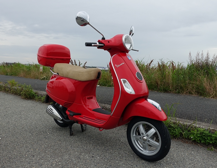 Vespa ベスパ LX125/150 ピアジオ純正トップケース専用 リア Vespa ベスパ LX125/150 ピアジオ純正トップケース専用 リア