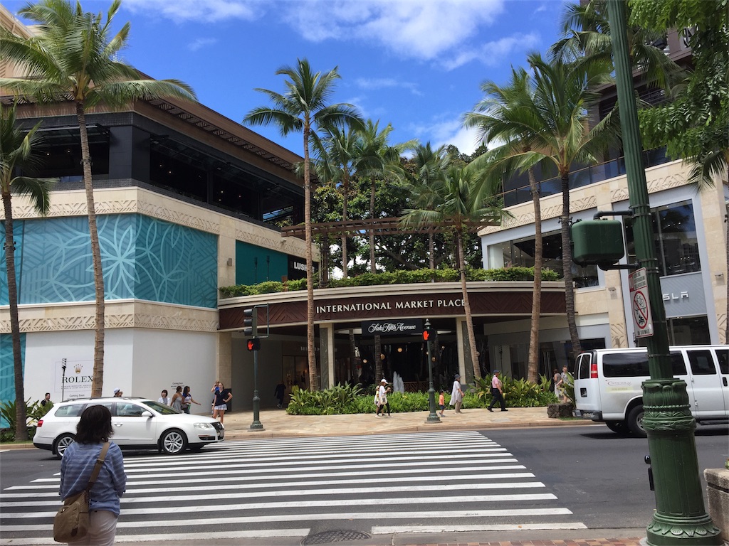 貧乏ハワイ旅行@インターナショナルマーケットプレイスで、ハリウッド女優発のスポーツブランド、ファブレティクス＆日本未上陸のアーバンアウトフィッターズ  - 服オタIT系OL・よねぴーの守美範囲, image size:1024x768