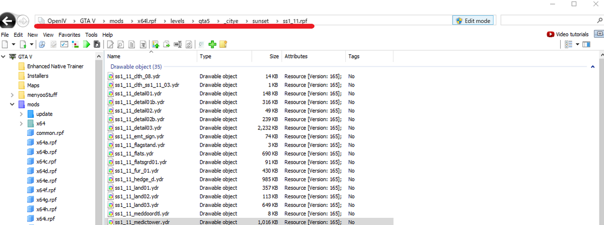 ファイルのパスに赤線を引いた様子
