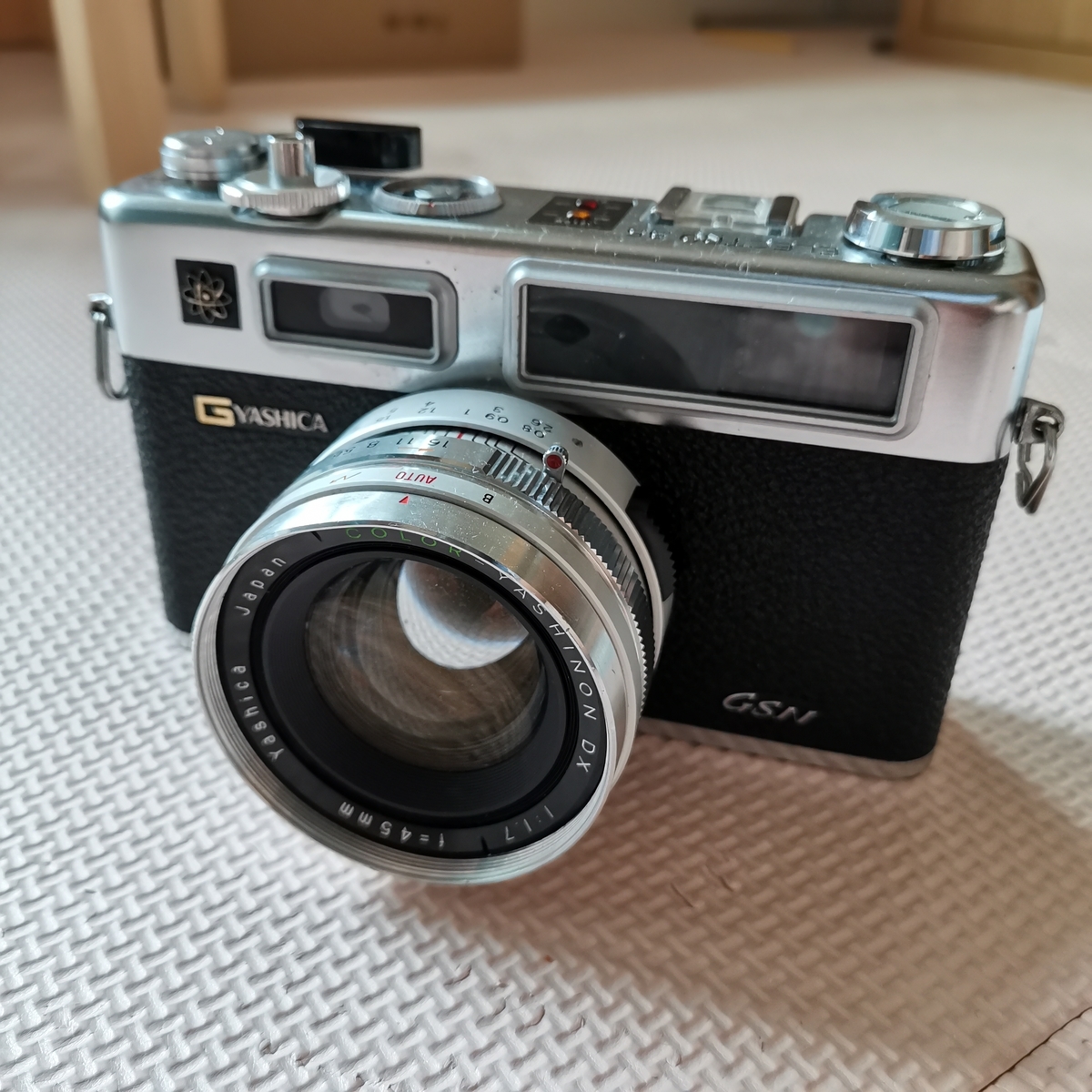 Yashica Electro 35 簡易清掃 分解修理記録 搾取されるのはもういやだ Yashica Electro 35 簡易清掃 分解修理記録 搾取されるのはもういやだ