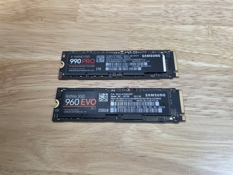 SAMSUNG - id=160005899　SSD増設オプション How to Update Samsung SSD's Firmware?