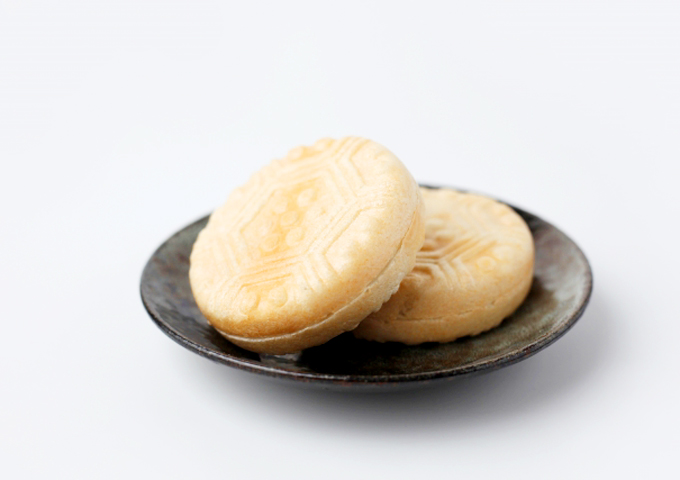 お菓子とデザイン 京都祇園あのん 和風な花柄がおしゃれな ちょこれーとあんぽーね 最中 パッケージなど3選 ハピ活ライフ