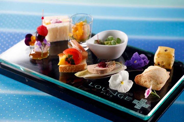 「アーリーサマーアフタヌーンティー」