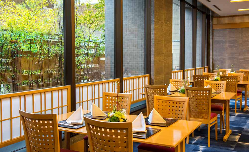 「日本料理 四季彩」