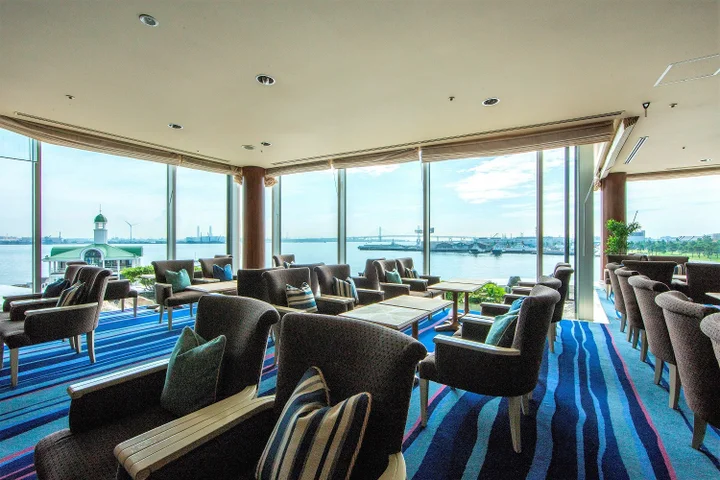 ヨコハマ グランド インターコンチネンタル ホテル 2階ラウンジ＆バー「マリンブルー」