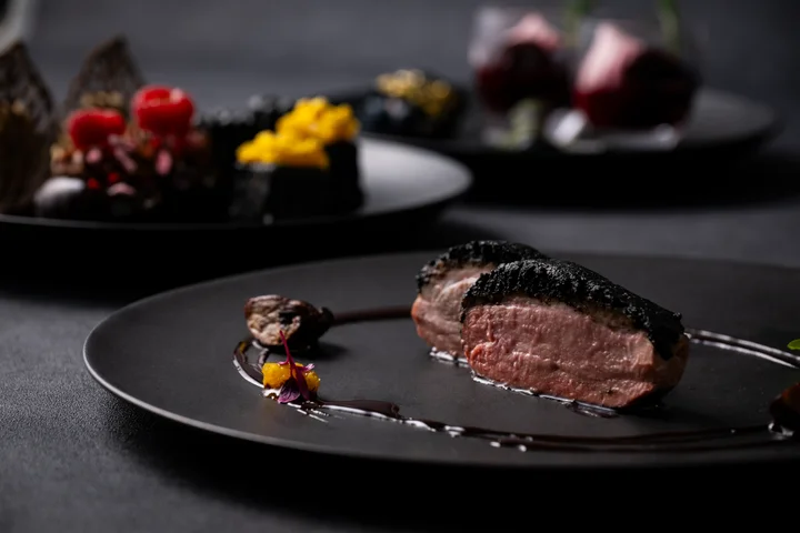 東京プリンスホテル　「トウキョウブラックテラス-カラーインザダーク-」