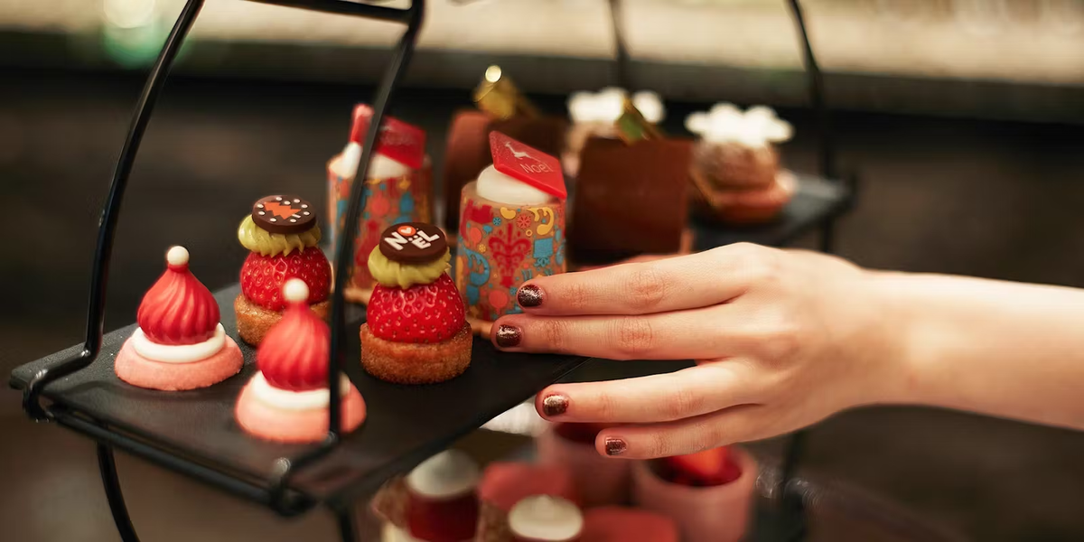 《一休.com》★タイムセール10％OFF★ANAインターコンチネンタルホテル東京「【Xmas2024】クリスマスストロベリーアフタヌーンティー（2時間制・12月1日～13日・平日限定価格）」」