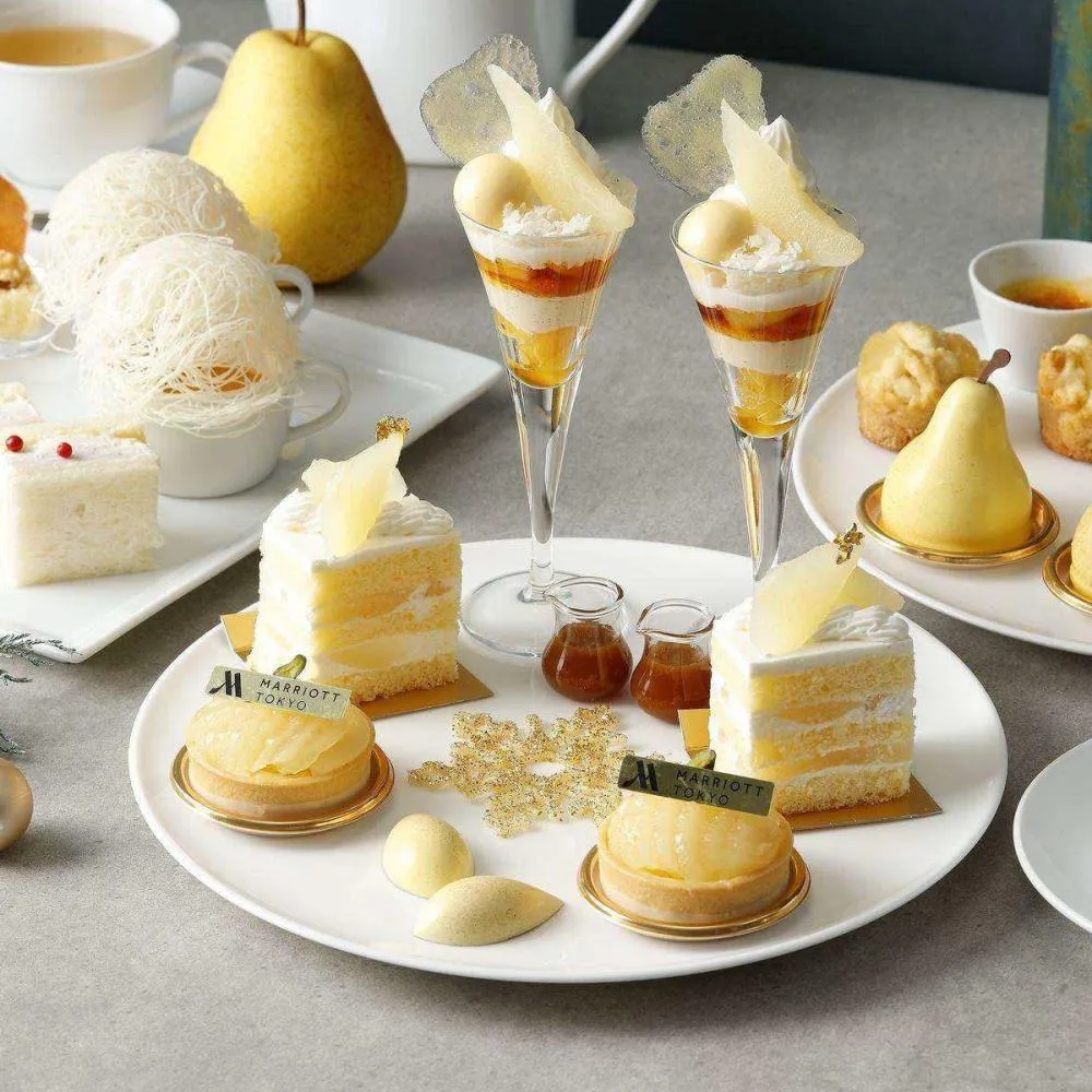 《OZmall》★29％OFF★東京マリオットホテル「【Christmas Afternoon Tea 】- Pear × Caramel -+カフェフリー+プレート(13:00/15:30限定)」