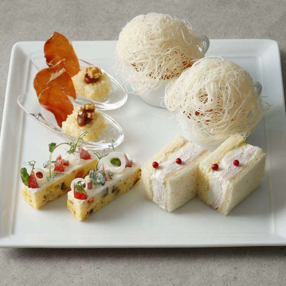 東京マリオットホテル「【Christmas Afternoon Tea 】- Pear × Caramel -+カフェフリー+プレート(13:00/15:30限定)」