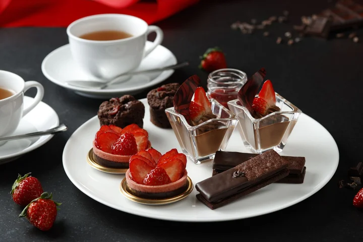 東京マリオットホテル「ストロベリー アンド ビーントゥバー チョコレート アフタヌーンティー」