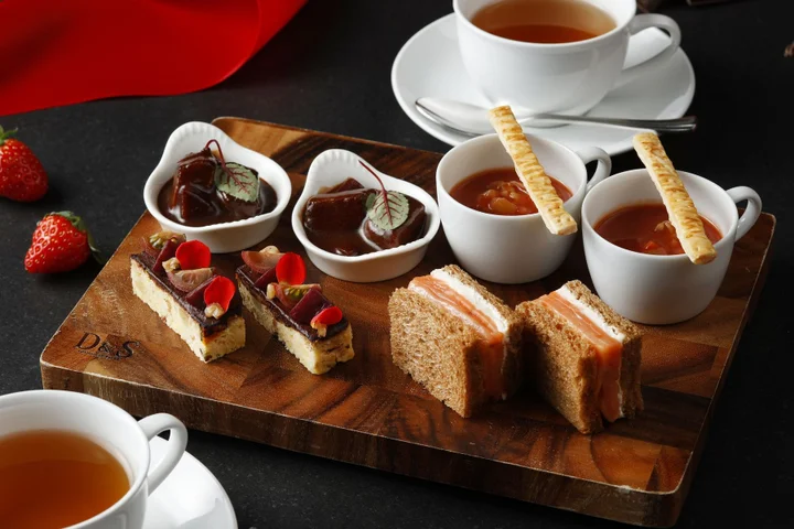 東京マリオットホテル「ストロベリー アンド ビーントゥバー チョコレート アフタヌーンティー」