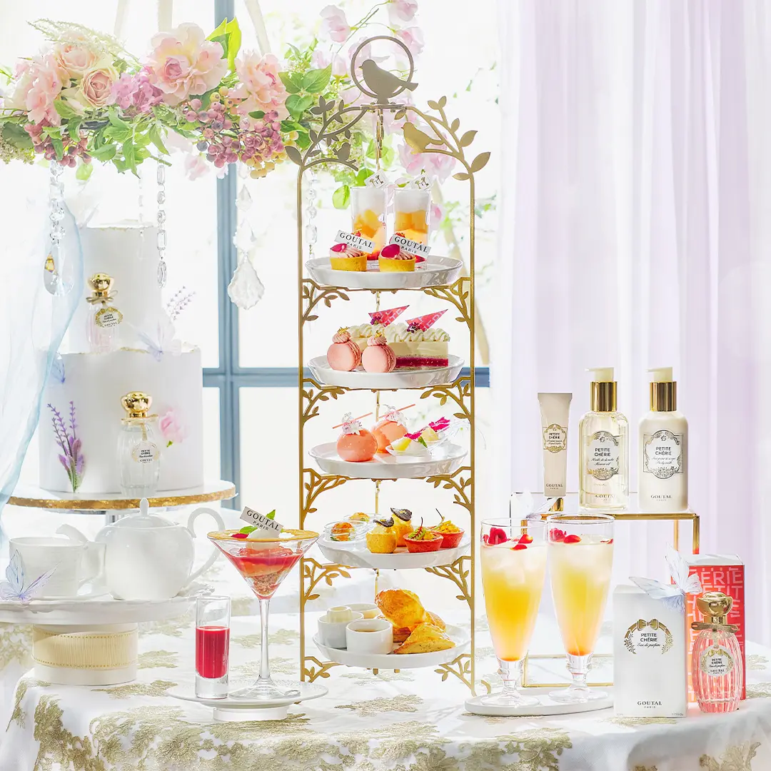 【ストリングスホテル 名古屋】パリ発フレグランスメゾン《グタール》とコラボアフタヌーンティー。夏が旬のピーチやローズを楽しめるムースやテリーヌなど