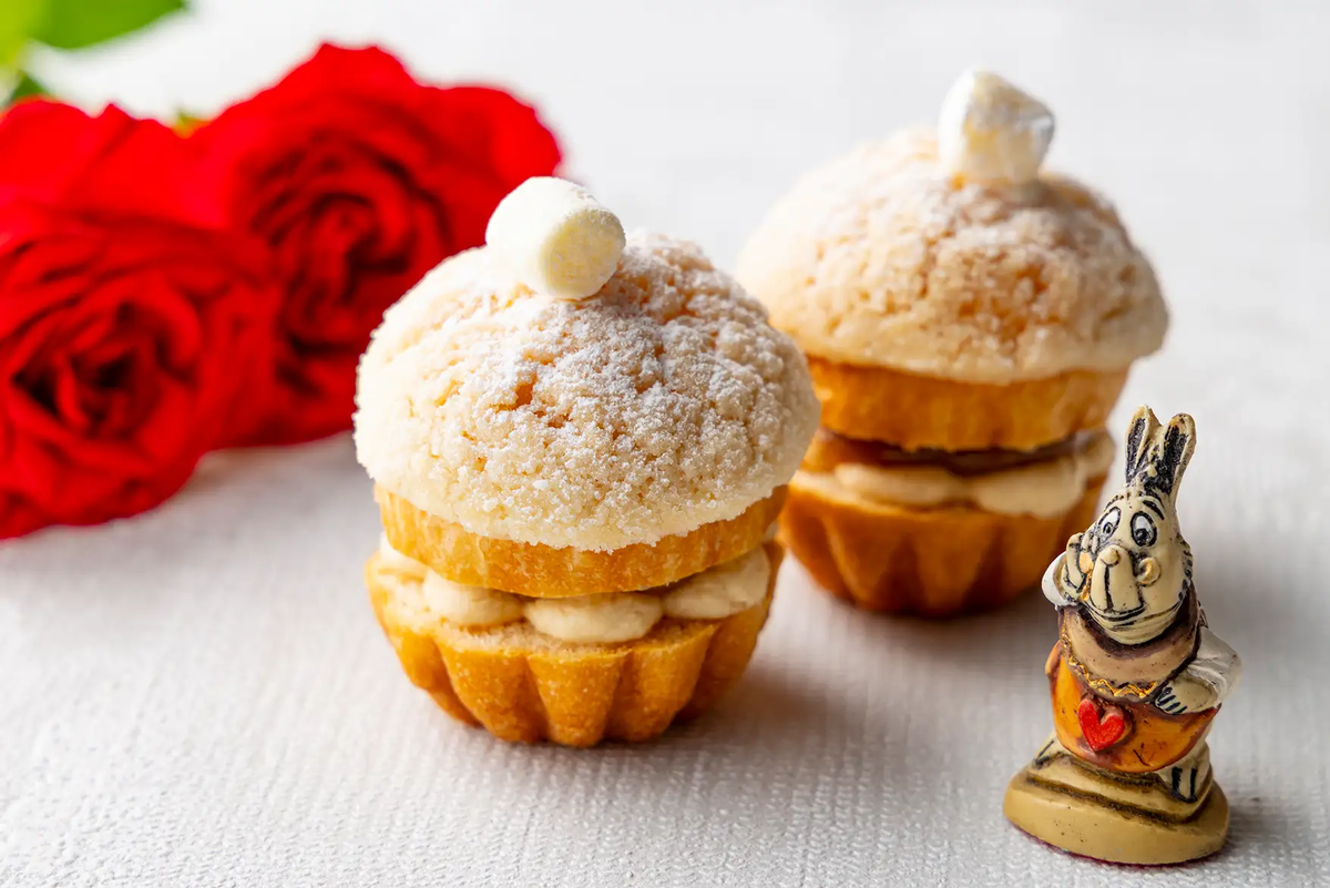 【ヒルトン東京】「アリスとハートの女王様」アフタヌーンティー。秋香るパンで彩るタルトやデニッシュなど