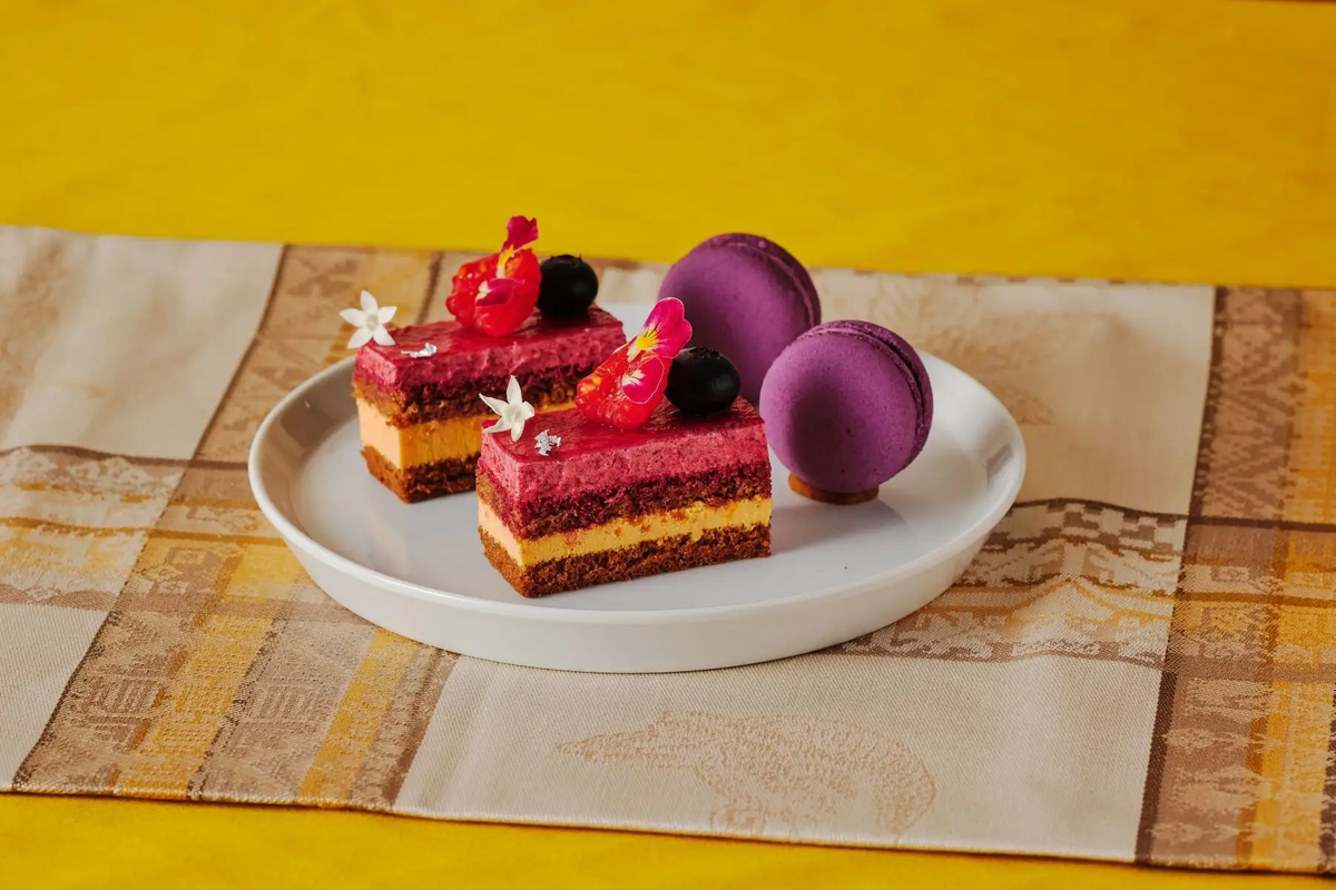 ストリングスホテル 名古屋　「お月見アフタヌーンティー」