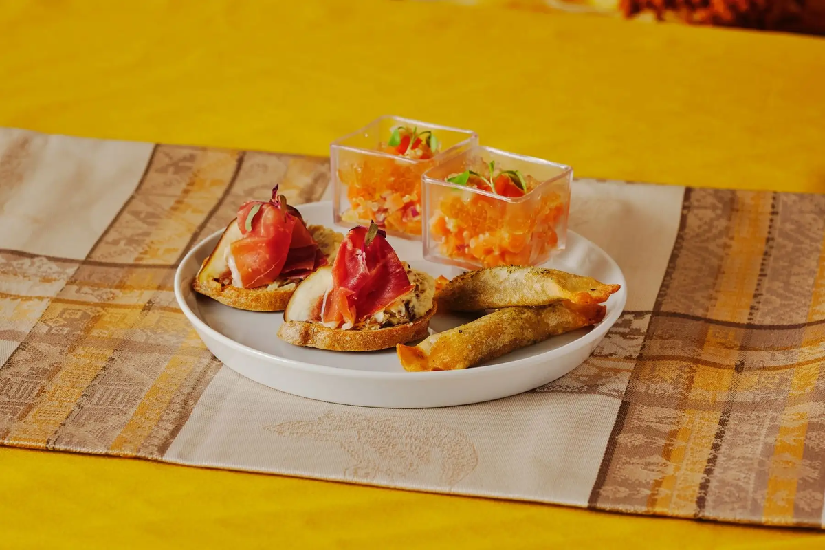 ストリングスホテル 名古屋　「お月見アフタヌーンティー」