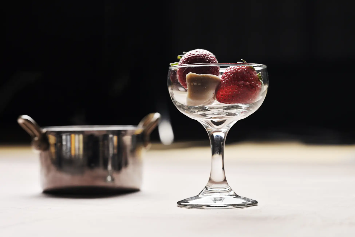 【ザ・プリンス 京都宝ヶ池】「白」の美が映える和のアフタヌーンティー。澄んだ冬の空気とともに味わうムースやシュトーレンなど