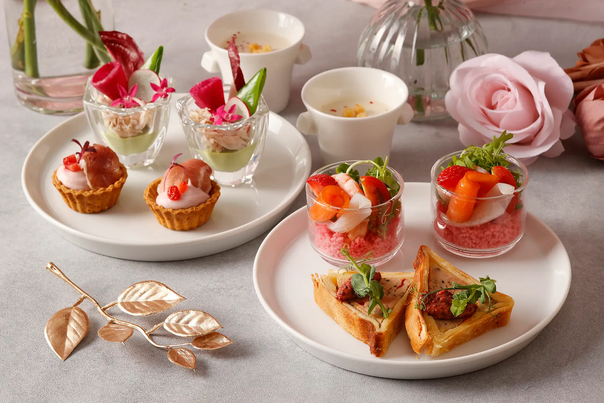 ホテル インターコンチネンタル 東京ベイ「ストロベリー＆ショコラアフタヌーンティー」