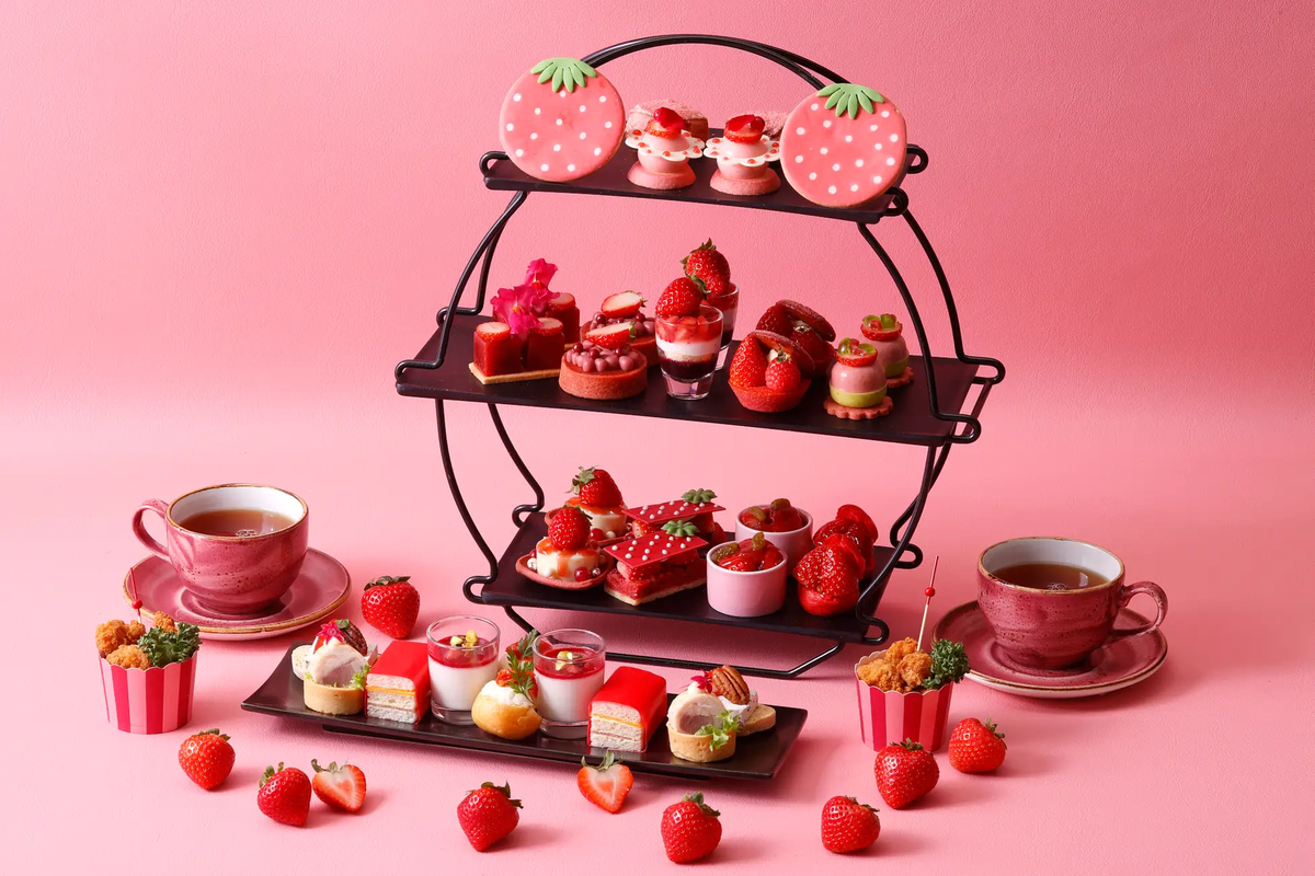 【ANAインターコンチネンタルホテル東京】10種の果実が奏でるストロベリーアフタヌーンティー。“かわいくて美味しい”を詰め込んだケーキやタルトなど