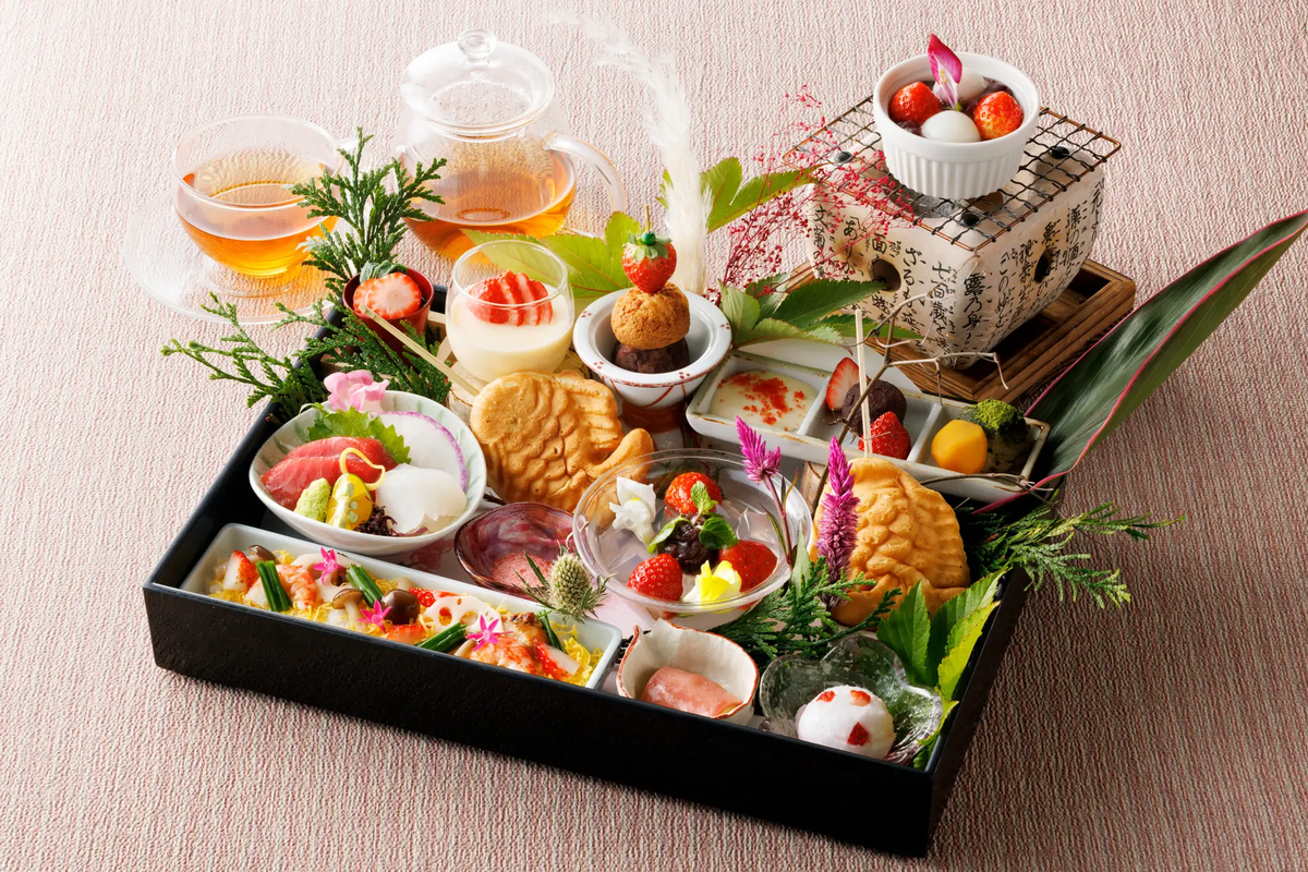 【札幌エクセルホテル東急】苺×たい焼きの和アフタヌーンティー。北海道の恵みが織りなすプリンやシュークリームなど