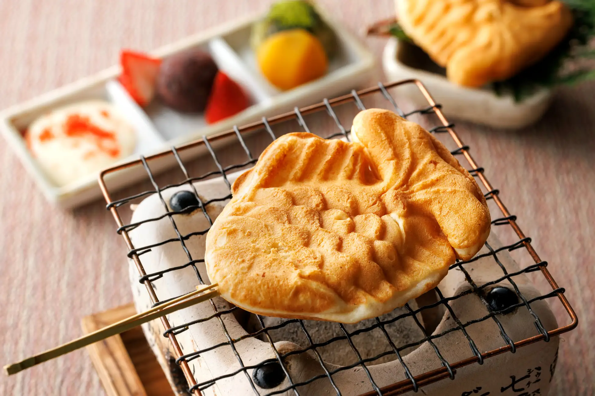 【札幌エクセルホテル東急】苺×たい焼きの和アフタヌーンティー。北海道の恵みが織りなすプリンやシュークリームなど