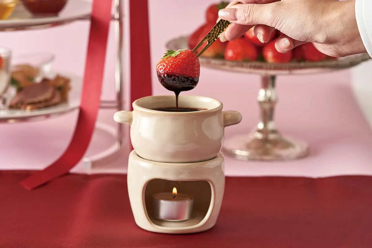 ホテル ラ・スイート神戸ハーバーランド「Strawberry Afternoon Tea」