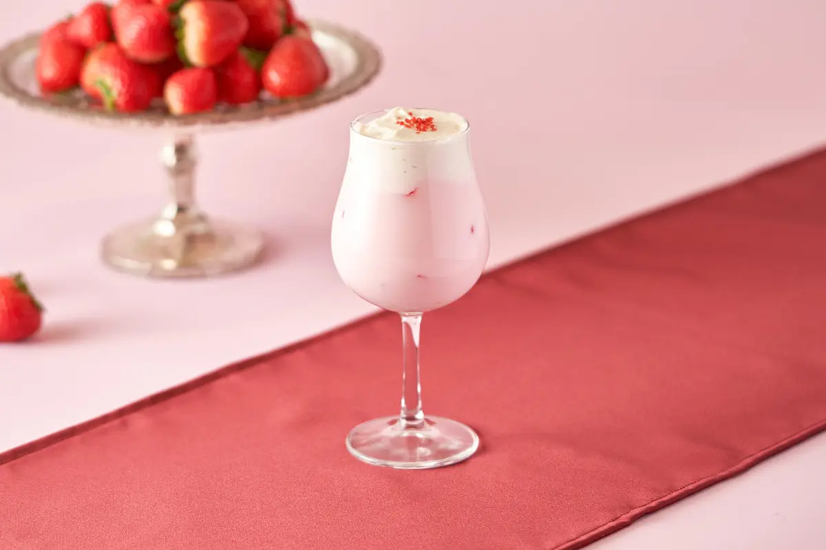 ホテル ラ・スイート神戸ハーバーランド「Strawberry Afternoon Tea」