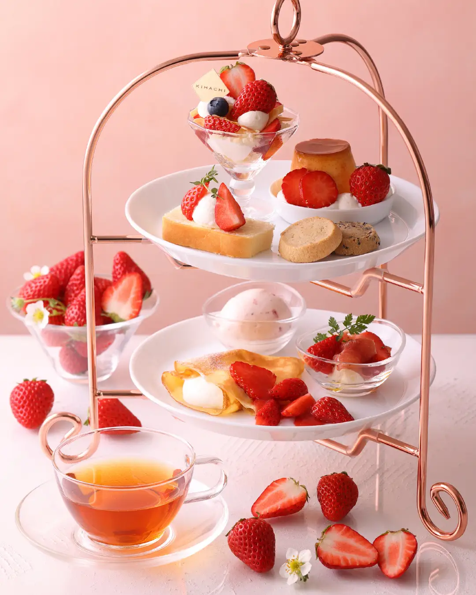 【キハチ カフェ】「春のストロベリーフェア」