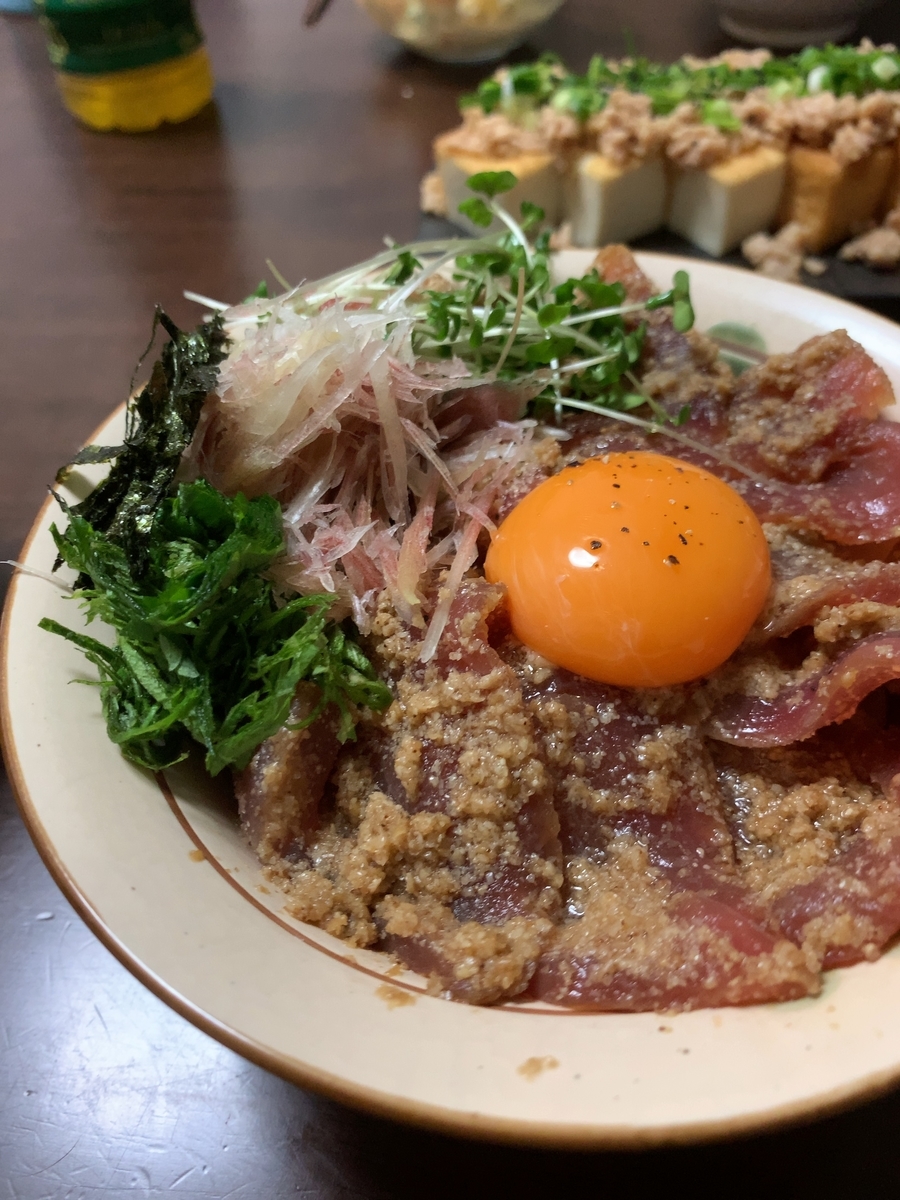 鮪のゴマダレ丼