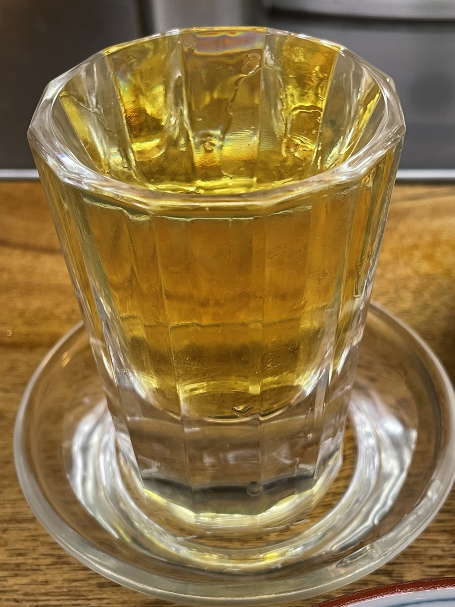 宇ち多 立石 もつ焼き7皿 梅割り3杯半 ウーロン茶 22年6月9日 俺のめし