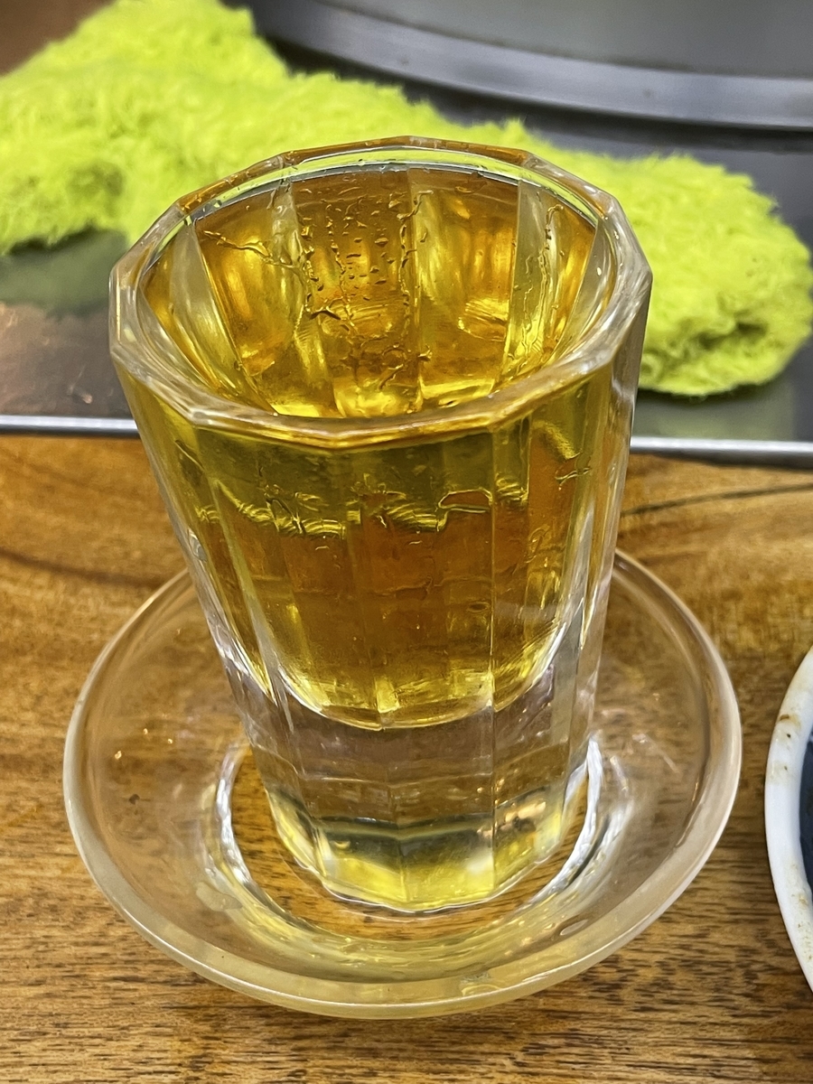 宇ち多 立石 もつ焼き7皿 梅割り3杯半 ウーロン茶 22年6月9日 俺のめし
